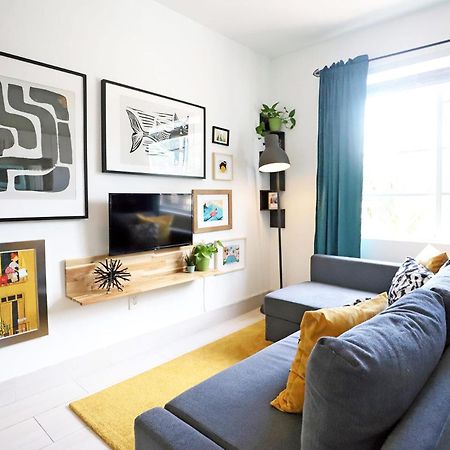 מיאמי ביץ' 2 Bedroom Apartment 3 Minute Walk To South Beach & Ocean Drive מראה חיצוני תמונה