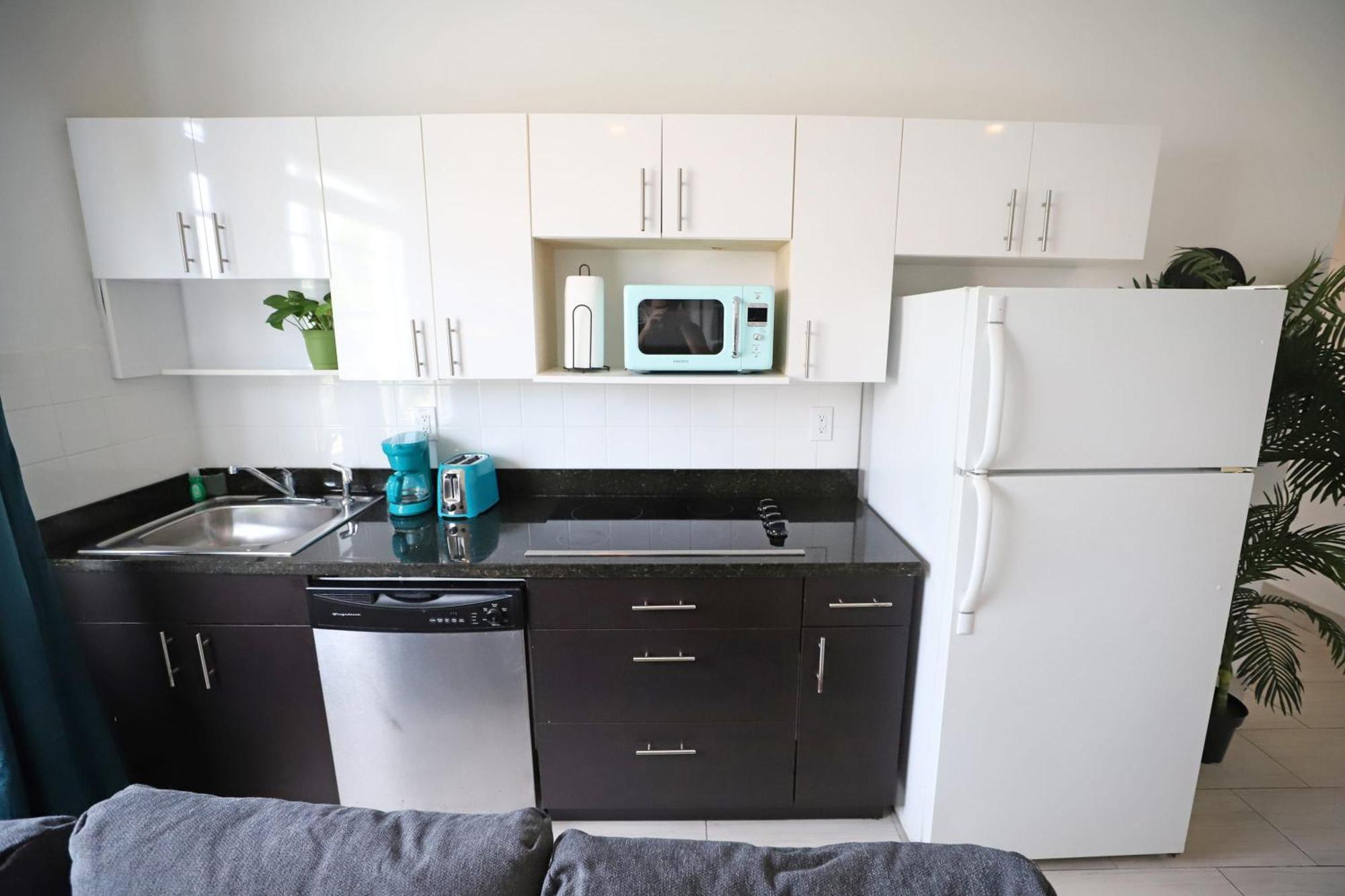 מיאמי ביץ' 2 Bedroom Apartment 3 Minute Walk To South Beach & Ocean Drive מראה חיצוני תמונה