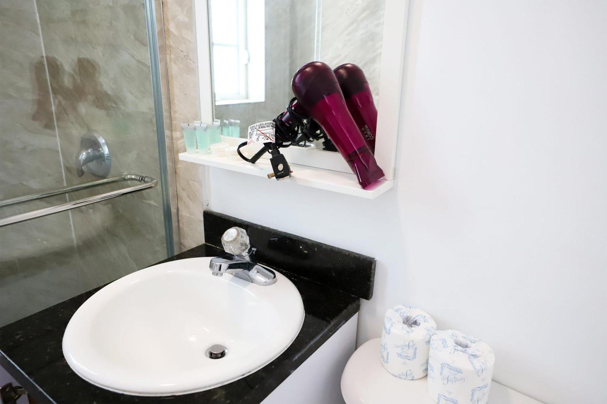 מיאמי ביץ' 2 Bedroom Apartment 3 Minute Walk To South Beach & Ocean Drive מראה חיצוני תמונה